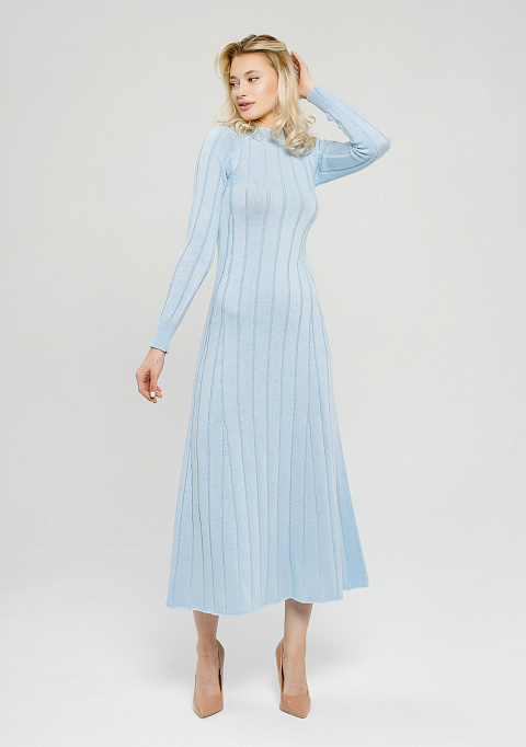 Трикотажное платье миди в голубом цвете  | Интернет-магазин Knitman